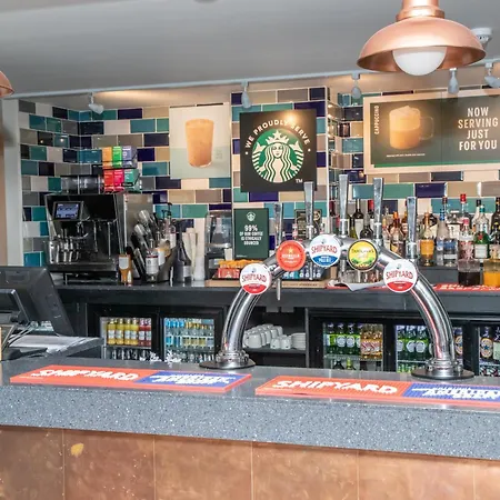 & Lounge Hotel Almondsbury