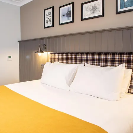 Hotel & Lounge Almondsbury