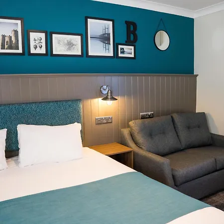 Hotel & Lounge 3*